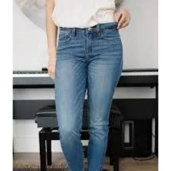Judy Blue Abbey Relaxed Fit Sz 13/31 (14) Stretch Vintage Wash - Picture 2 of 10